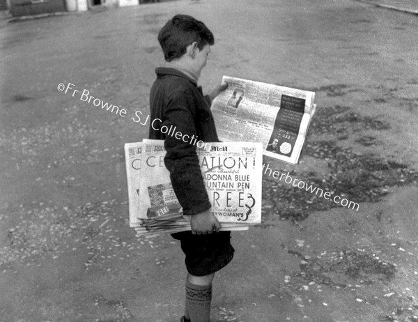 NEWSBOY READING DAILY MAIL